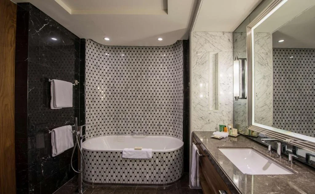 Hilton Istanbul Bomonti - Fotoja 8