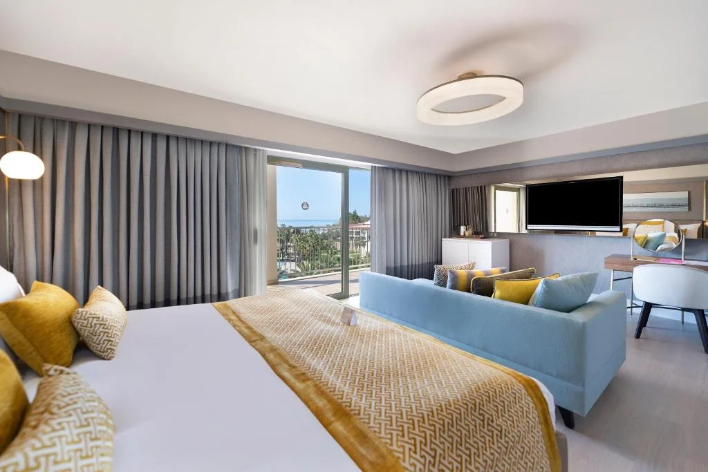 Arum Barut Collection - Fotoja 10