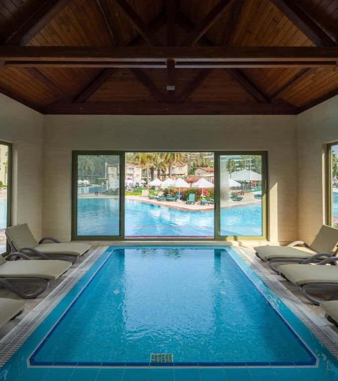 Arum Barut Collection - Fotoja 14