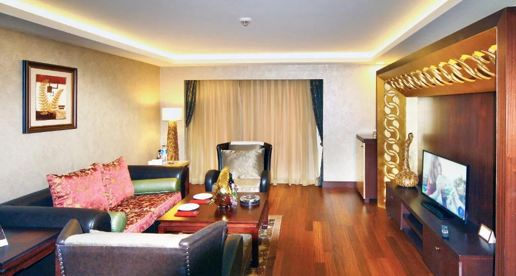 Royal Dragon - Fotoja 4