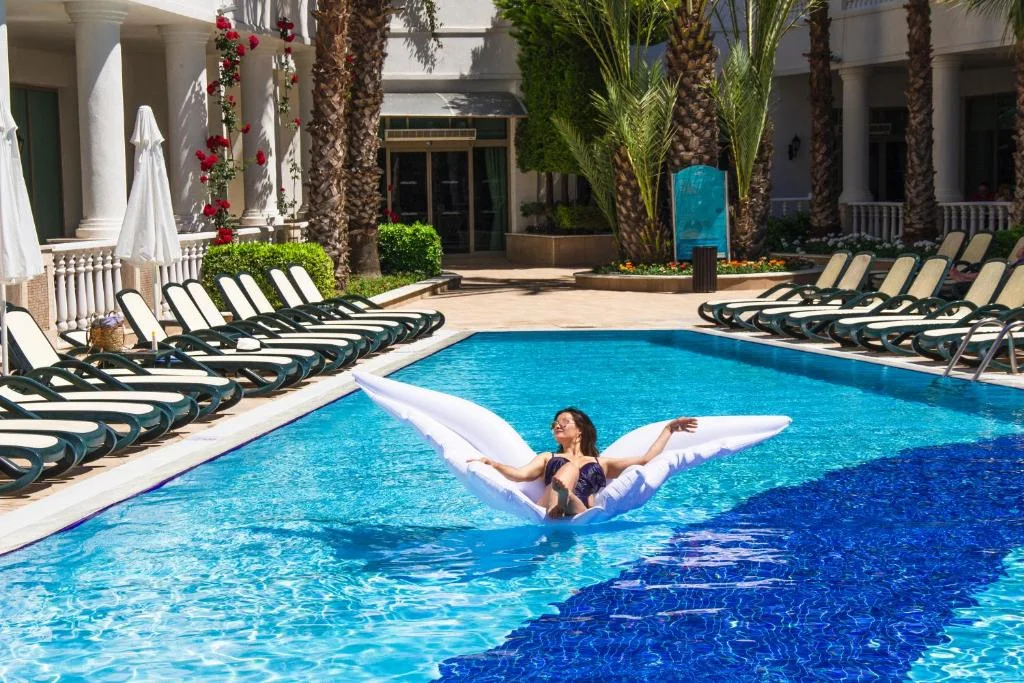 Alba Queen - Fotoja 2