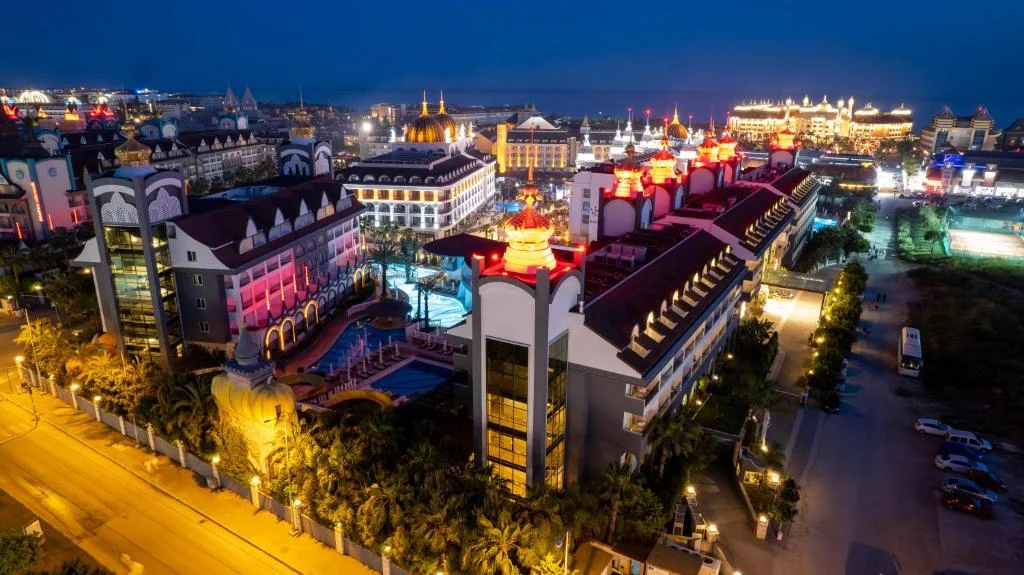 Well Palace Side - Fotoja 4