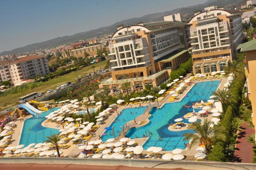 Hedef Beach Resort & Spa