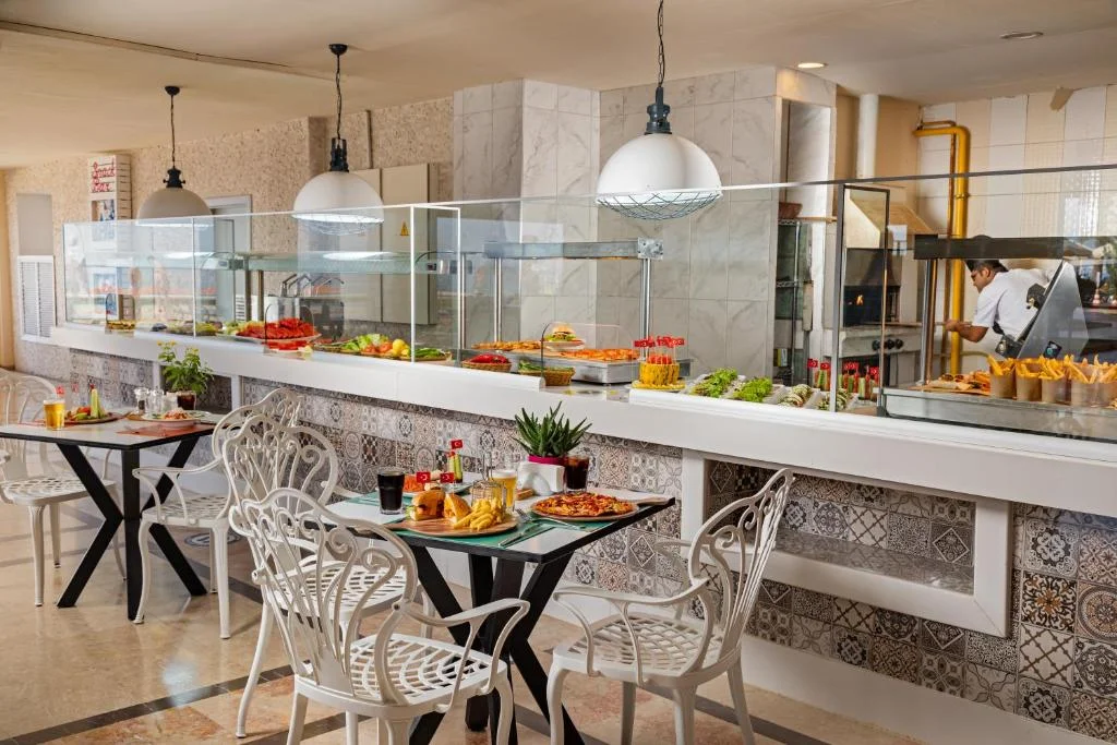 AQI Hydros Club - Fotoja 8