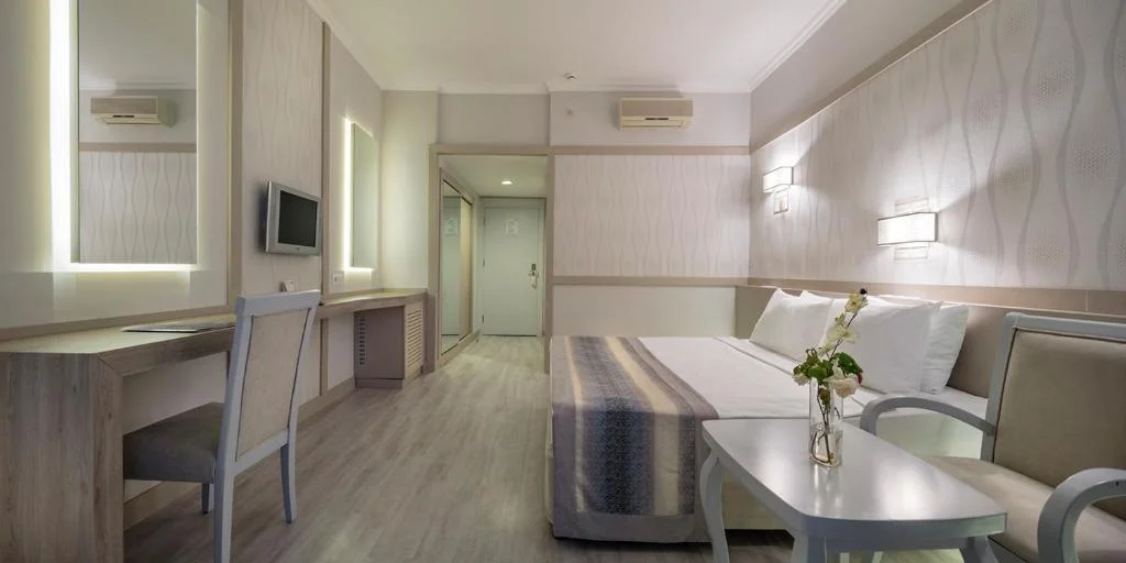 Emelda Sun Club - Fotoja 7