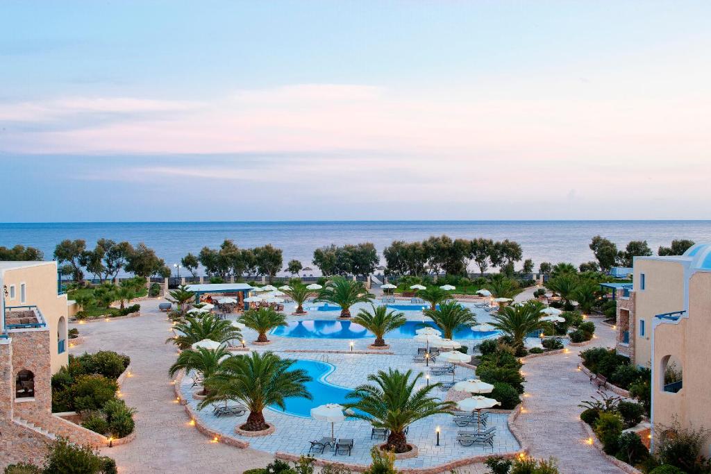 Santo Miramare Resort