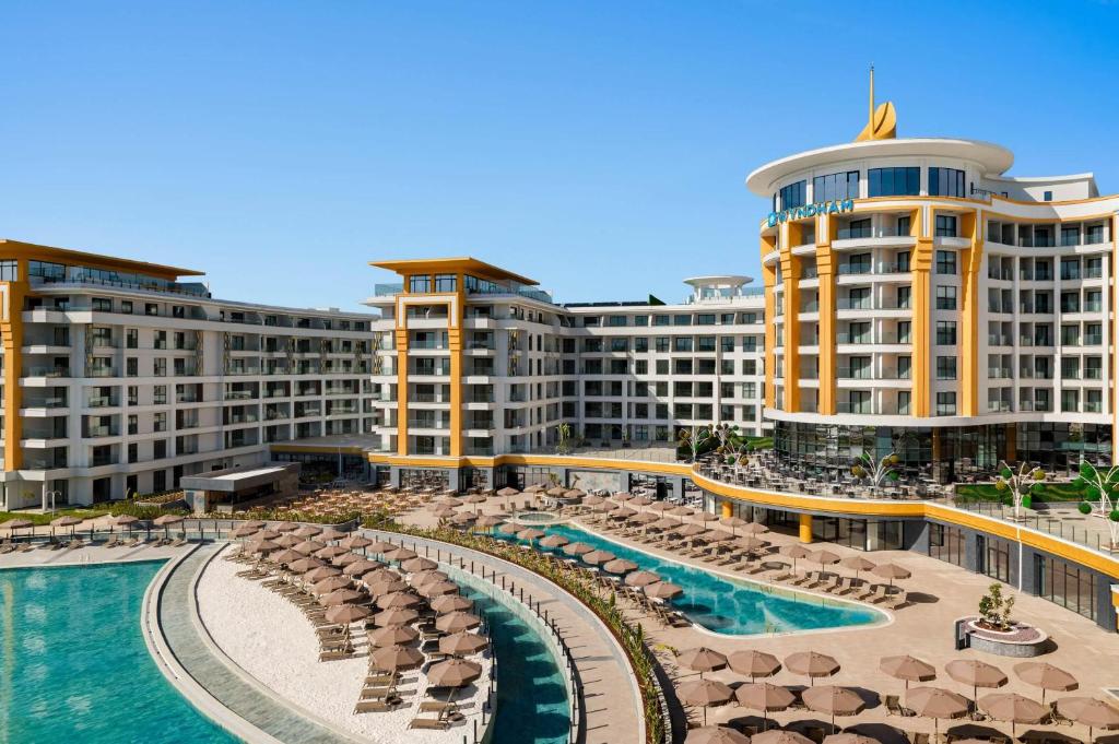 6 netë në Antalya